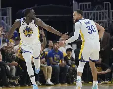 开云-Uzi巅峰对决，库里与50激战掘金分钟，逆转胜负难料！的简单介绍