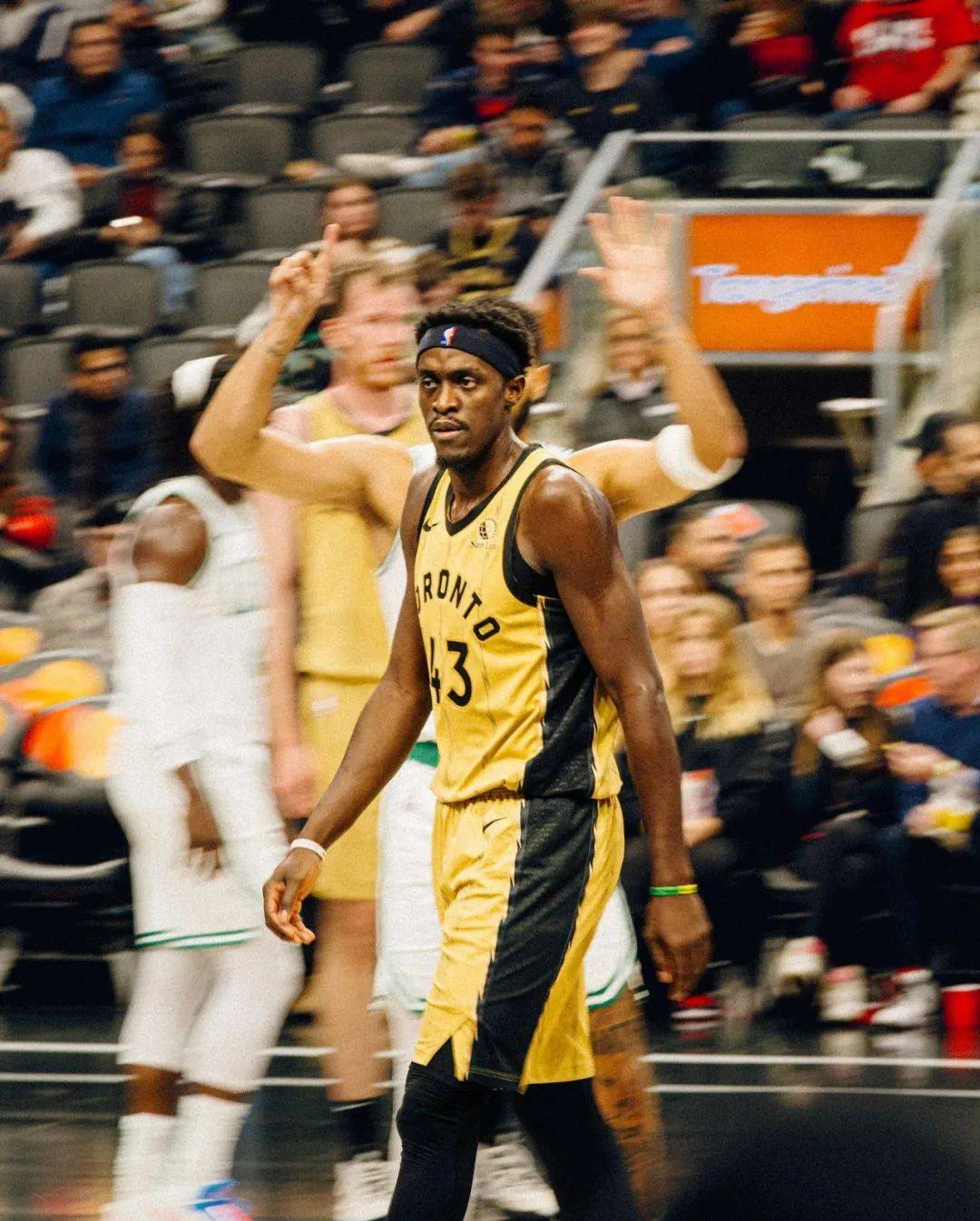 西亚卡姆迎来七赛季高光表现，C9球迷沸腾！的简单介绍