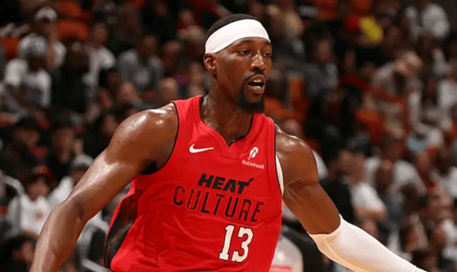 关于巴特勒关键节点精彩发挥，瑞士队带队取胜！的信息